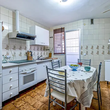 4 Bedroom In Appartement *