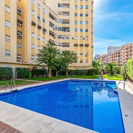 4 Bedroom In דירה טורמולינוס